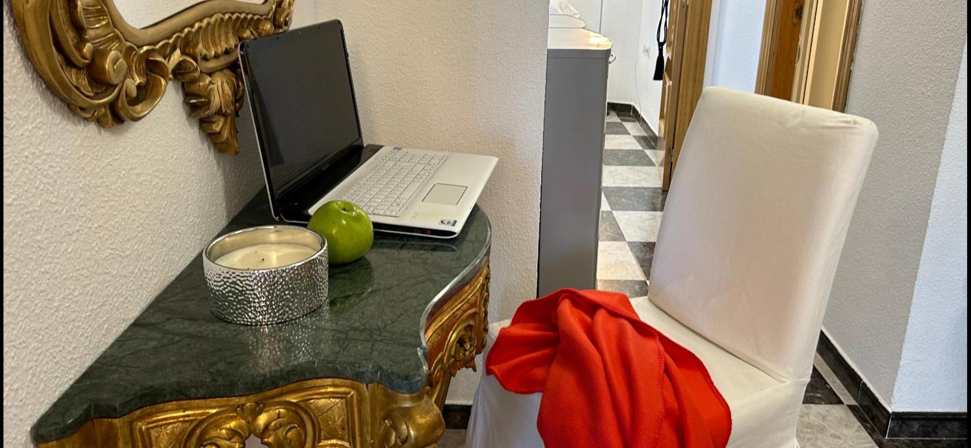 Iberos Royal Apartment *